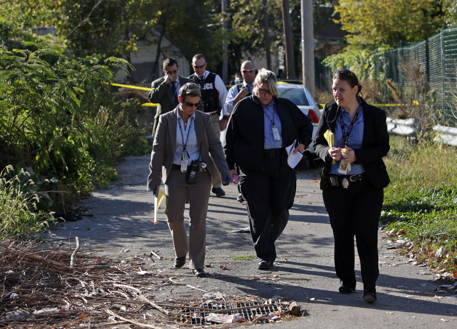 Demolition workers uncover body of man beneath drywall in St. Louis alley